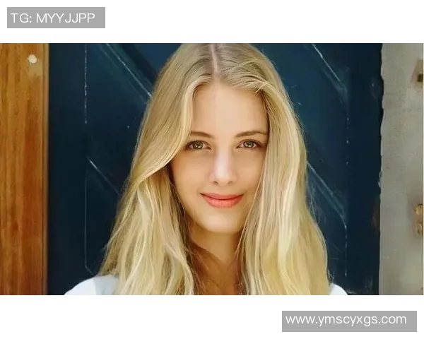 足球明星的女友们生活揭秘她们的魅力与挑战与爱情的真实故事