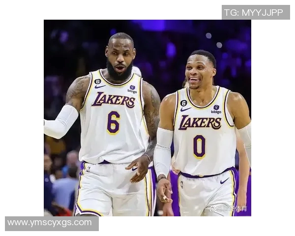 篮球明星直播盛宴揭秘球场背后的故事与精彩瞬间